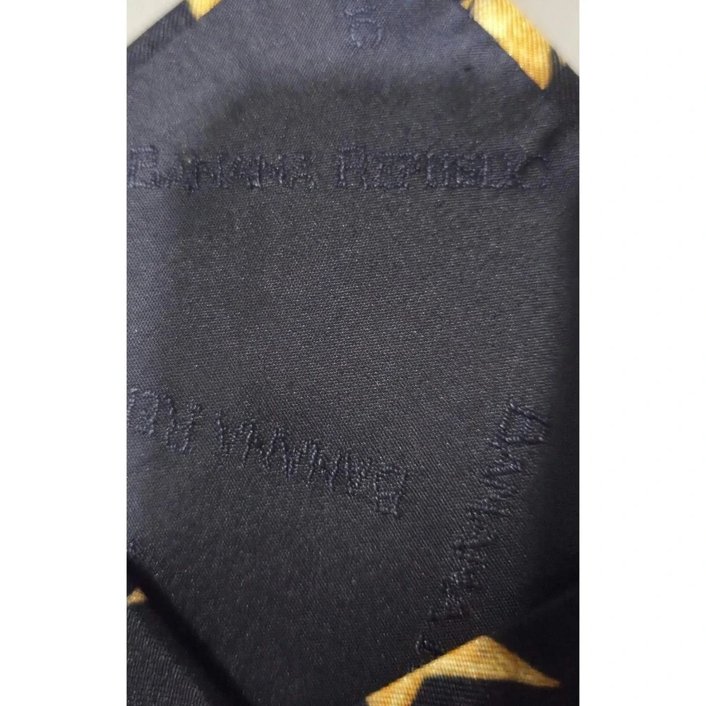 Banana Republic Starfish And Shells Neck Tie‎ 100% Silk Blue/Gold
